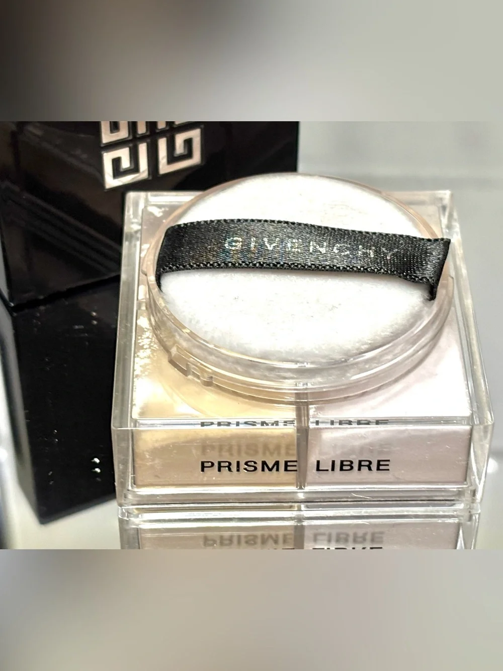 Givenchy Original Formula Prisme Libre Powder Satin Blanc No 2